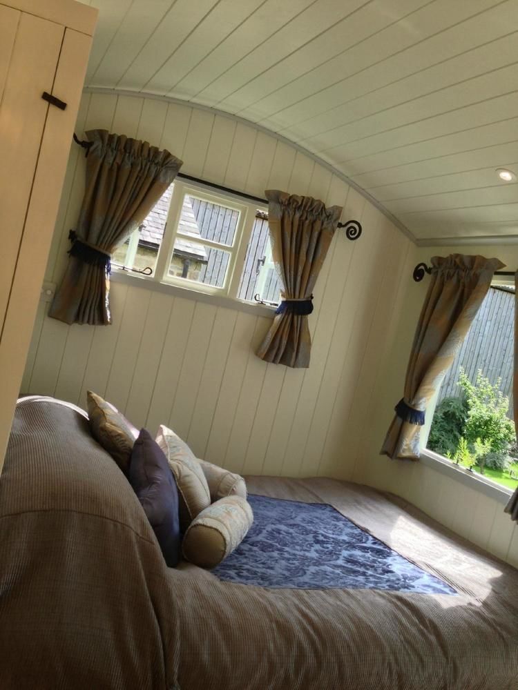 Posh Huts Farmstay Falstone Exterior photo